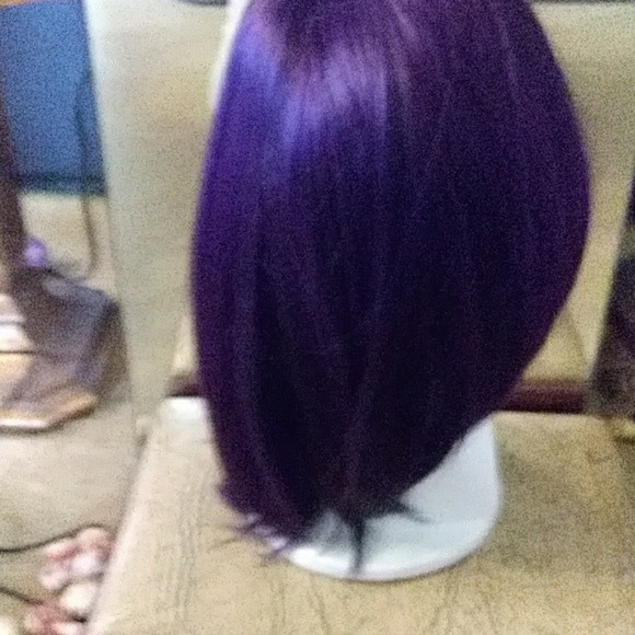 Wig - Picture 1 of 2